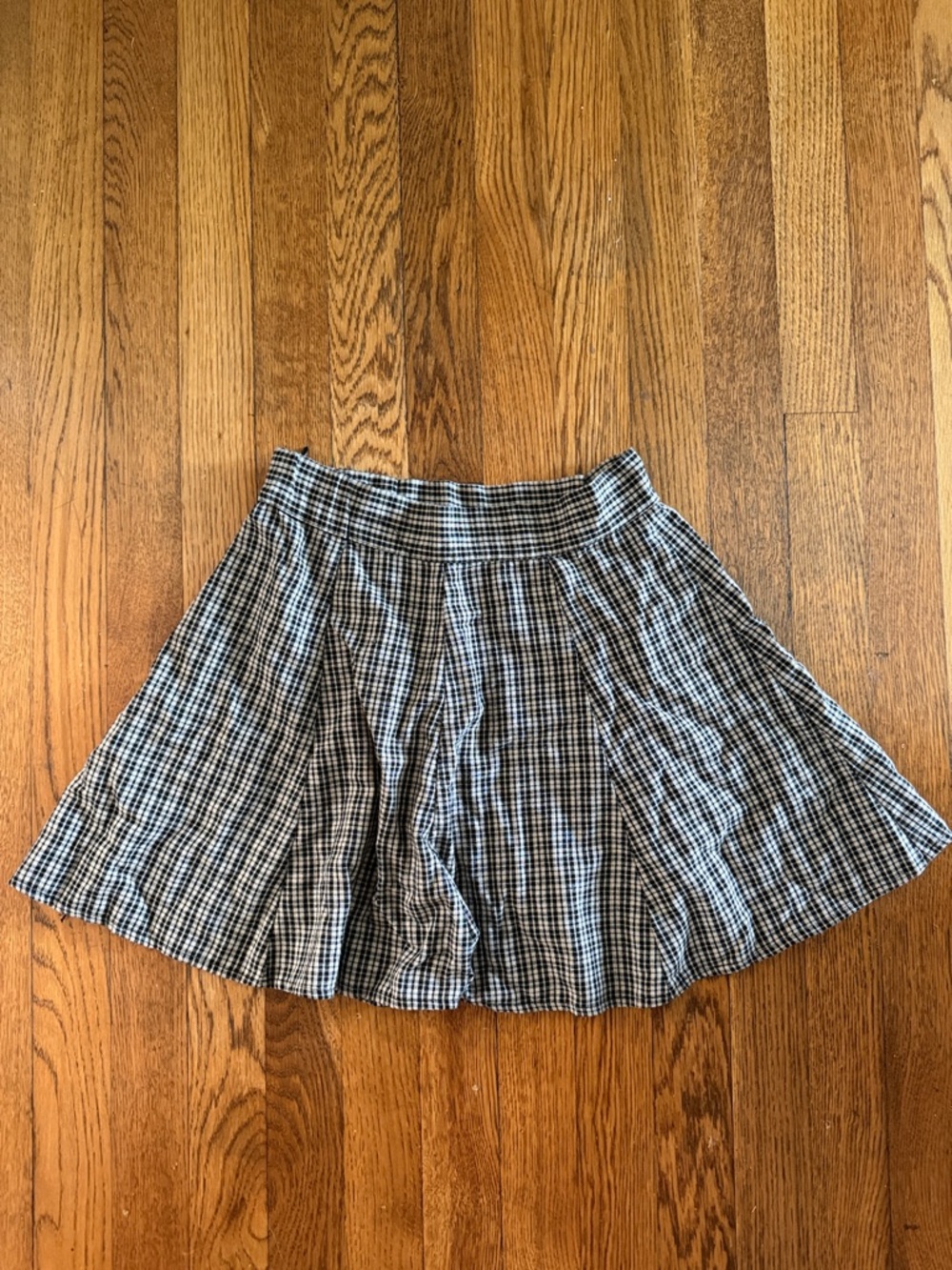 Brandy Melville Black and White Plaid Skater Skirt